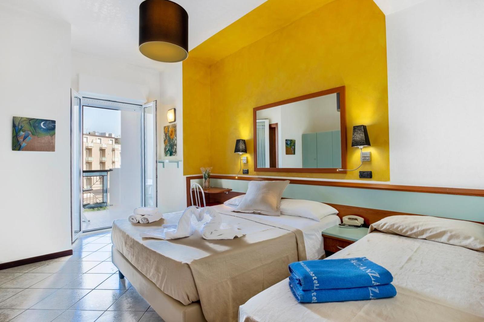 Hotel Vienna Cattolica Esterno foto